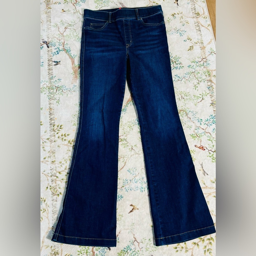 Spanx pull on flare jeans size large. New without tags - Picture 2 of 7